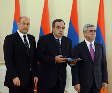 (L to R) Mr. Albert Boghossian, Prof. Ruben Fanarjyan, President Serzh Sargsyan